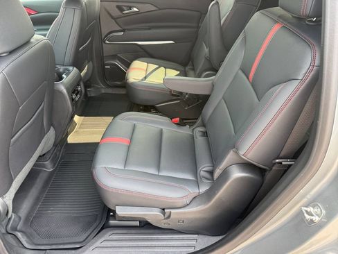 Used 2024 Chevrolet Traverse RS w/ LPO, Floor Liner Package AWD/4WD image 11