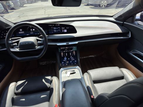 Used 2025 Lucid Air Touring AWD/4WD image 36