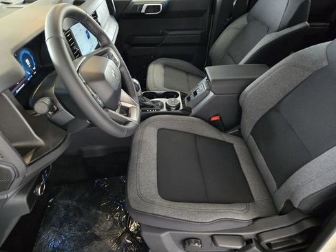 New 2025 Ford Bronco Big Bend AWD/4WD image 9