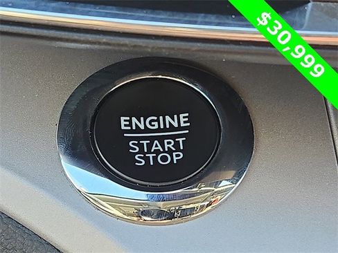 Used 2023 Ford Explorer XLT w/ Equipment Group 202A image 23