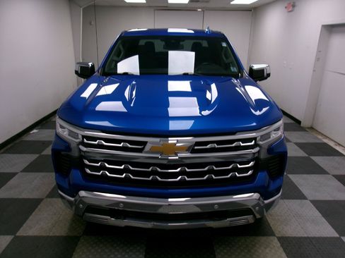 Used 2024 Chevrolet Silverado 1500 LTZ AWD/4WD image 16