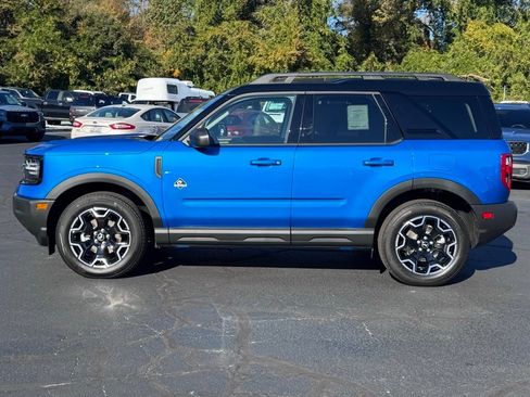 New 2025 Ford Bronco Sport Outer Banks image 3