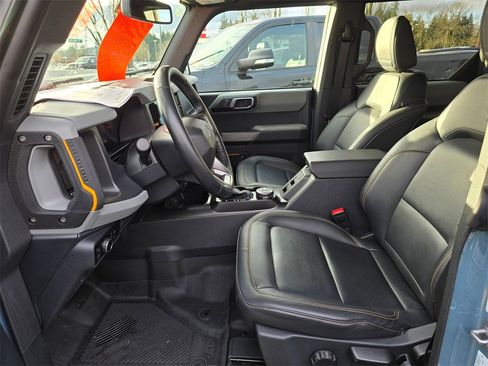 Used 2023 Ford Bronco Badlands image 8