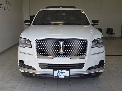 Used 2024 Lincoln Navigator L Reserve w/ Equipment Group 201A image 2