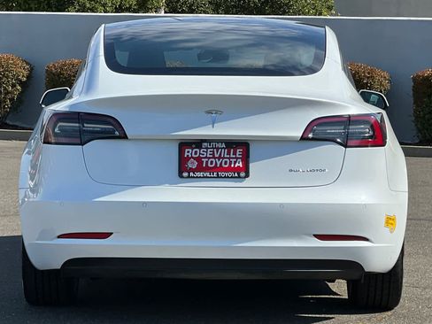 Used 2022 Tesla Model 3 Long Range AWD/4WD image 8