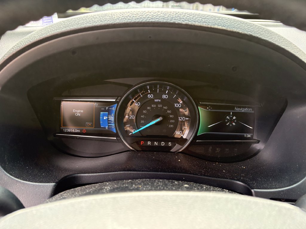 Used 2017 Ford Explorer XLT w/ Equipment Group 202A AWD/4WD image 20