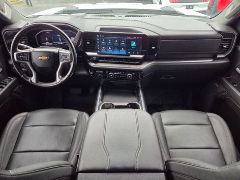 Used 2024 Chevrolet Silverado 2500 LTZ w/ LTZ Plus Package AWD/4WD image 17