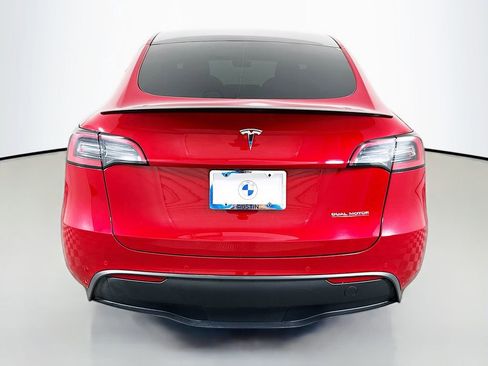 Used 2022 Tesla Model Y Performance AWD/4WD image 6