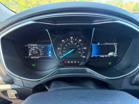 Used 2018 Ford Fusion S FWD image 20