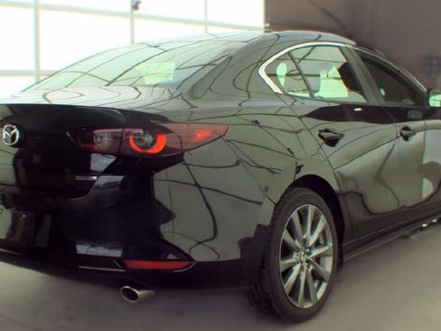 Used 2025 MAZDA MAZDA3 s FWD image 3