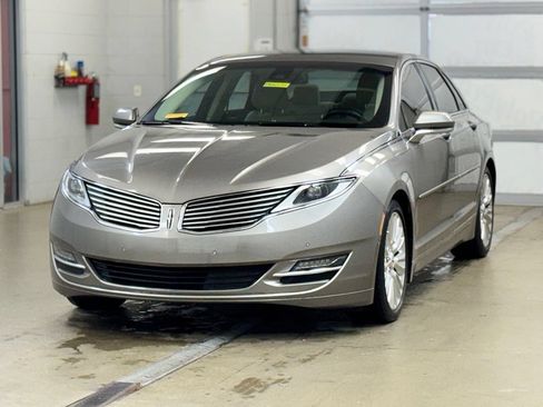 Used 2015 Lincoln MKZ AWD w/ Equipment Group 102A Reserve image 3