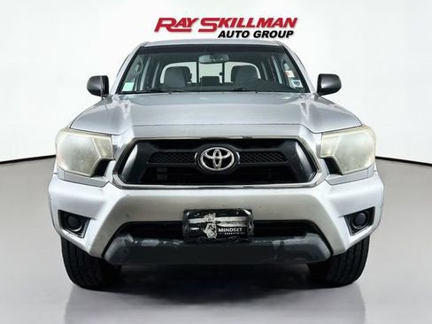 Used 2012 Toyota Tacoma PreRunner w/ SR5 Pkg RWD image 2