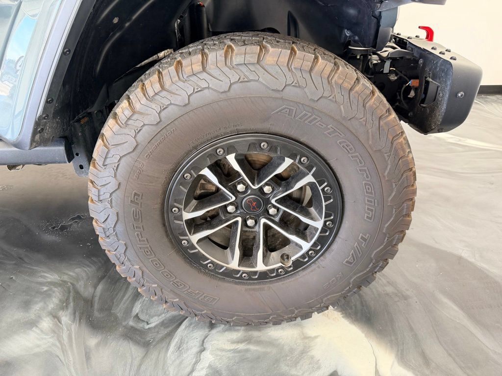 Used 2024 Jeep Wrangler Unlimited Rubicon AWD/4WD image 24