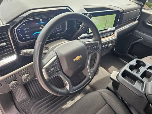 Used 2026 Chevrolet Silverado 1500 LT RWD image 17