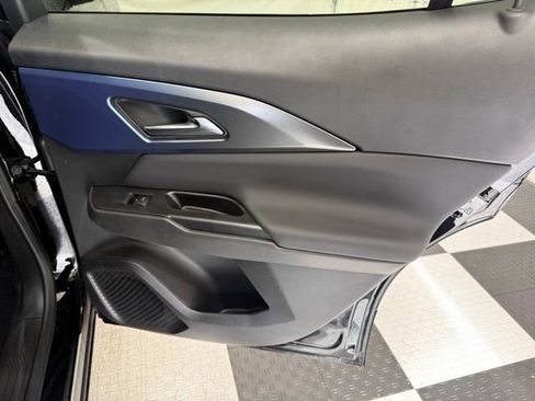 New 2026 Chevrolet Equinox EV LT FWD image 25