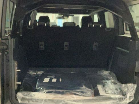 New 2025 Ford Bronco Raptor image 12