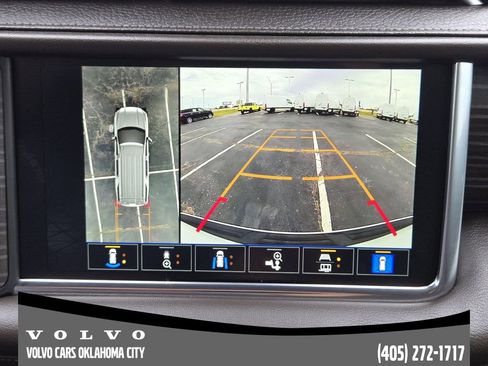 Used 2024 GMC Yukon XL Denali AWD/4WD image 14