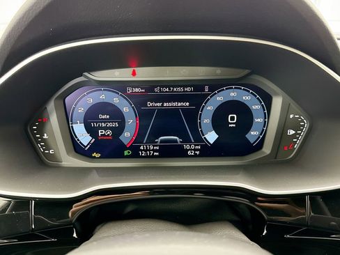 Used 2025 Audi Q3 2.0T Premium Plus w/ Premium Plus Package image 32