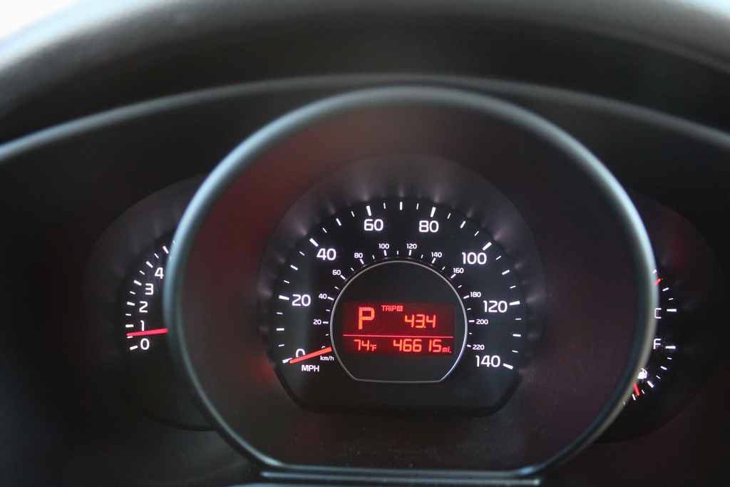 Used 2015 Kia Soul + FWD image 13