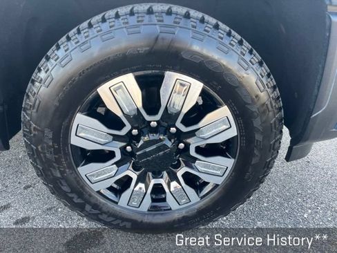 Used 2024 GMC Sierra 2500 Denali w/ Denali Reserve Package AWD/4WD image 16