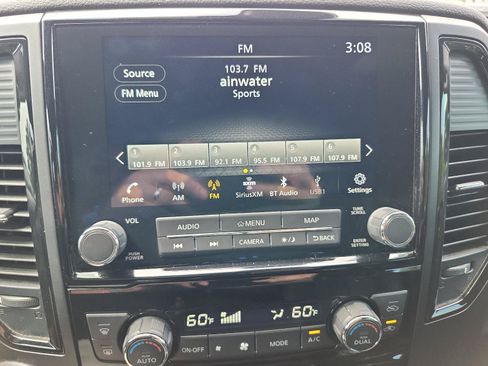 Used 2024 Nissan Titan PRO-4X w/ Pro-4x Convenience Package AWD/4WD image 18
