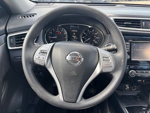Used 2015 Nissan Rogue SV w/ SV Premium Package AWD/4WD image 14