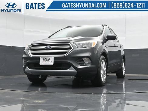 Used 2018 Ford Escape SE AWD/4WD image 39