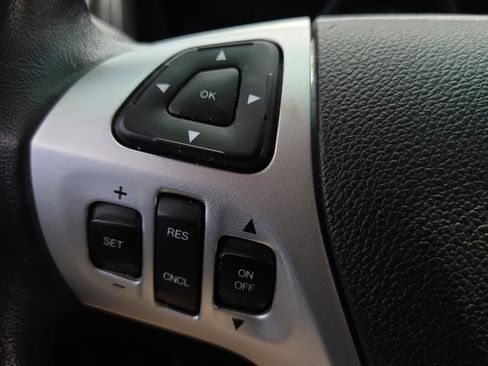 Used 2014 Ford Explorer XLT w/ Equipment Group 202A image 33