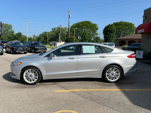 Used 2016 Ford Fusion SE w/ Equipment Group 202A FWD image 8