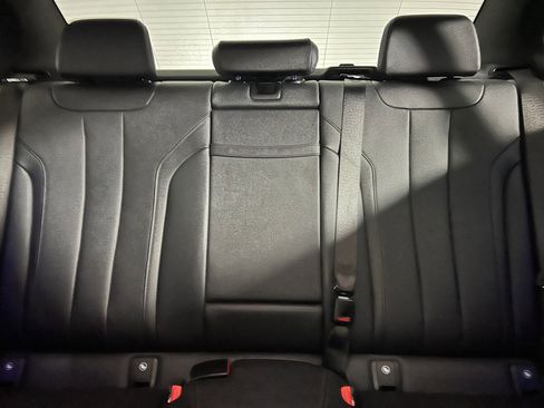 Used 2021 BMW 540i w/ M Sport Package image 28