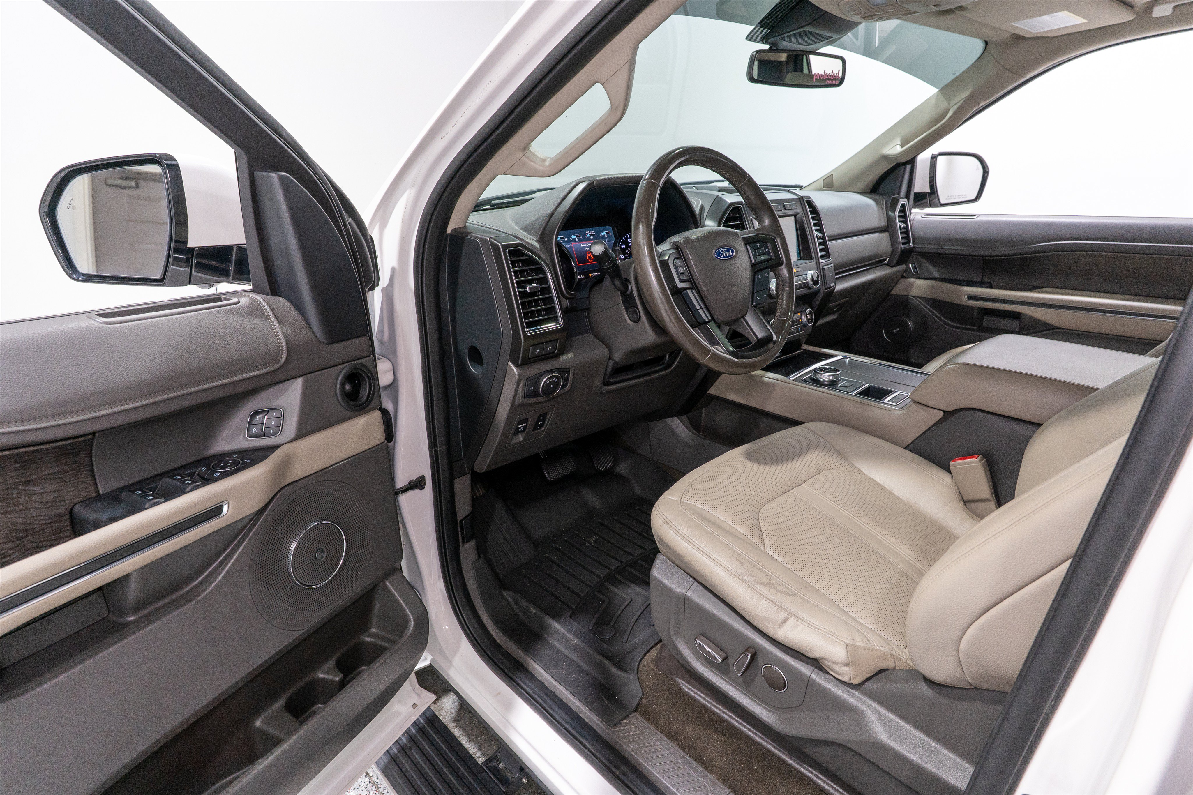 Used 2019 Ford Expedition Limited w/ Equipment Group 302A RWD image 13