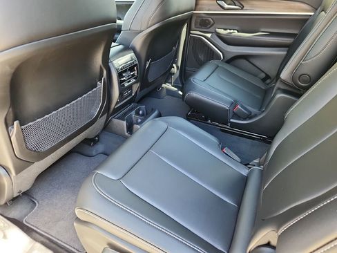 New 2026 Jeep Grand Cherokee L Limited w/ Limited Altitude Package image 8