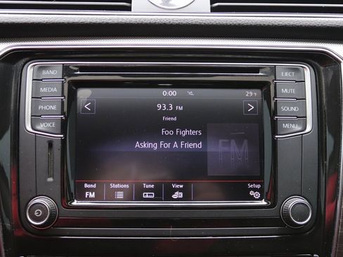 Used 2016 Volkswagen Passat 1.8T SE image 17