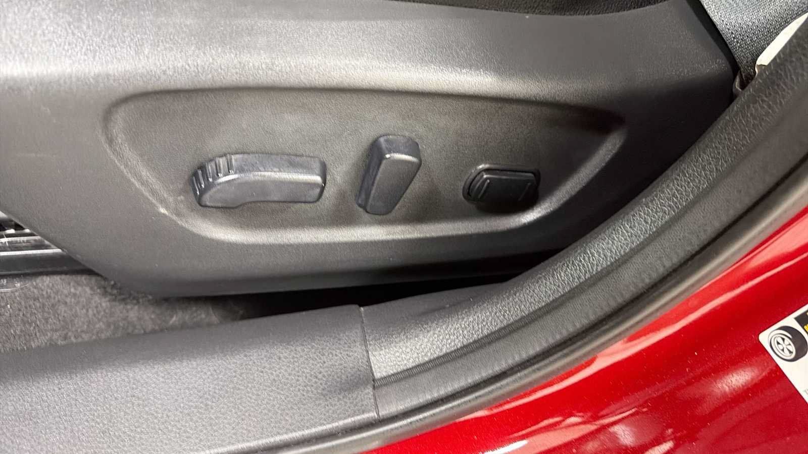 Used 2019 Nissan Rogue SL w/ Premium Package AWD/4WD image 14