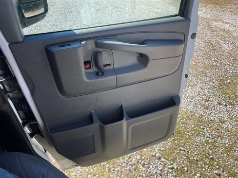 Used 2014 Chevrolet Express 2500 2500 Cargo image 22