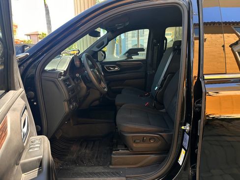 Used 2023 Chevrolet Tahoe 2WD w/ Remote Keyless Entry Package image 22