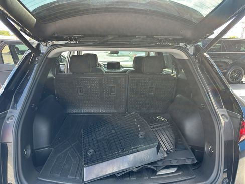 Used 2023 Chevrolet Blazer LT w/ Convenience Package image 11