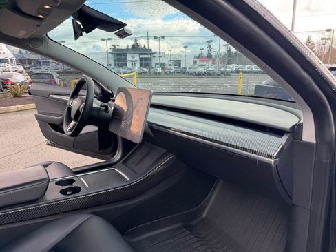 Used 2022 Tesla Model 3 Performance image 11