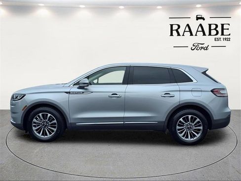Used 2021 Lincoln Nautilus AWD w/ Equipment Group 101A image 4