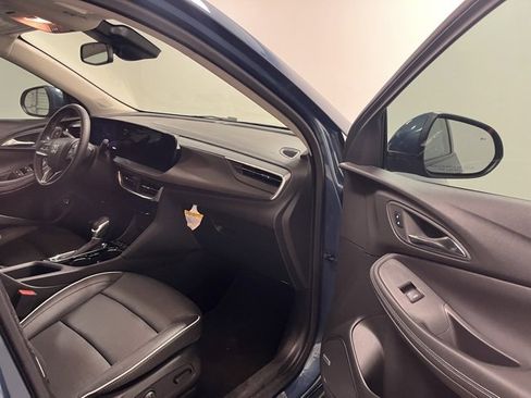 Used 2024 Buick Encore GX Avenir w/ Avenir Convenience Package image 22