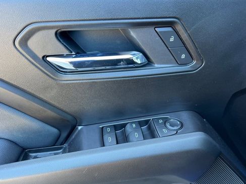 New 2025 GMC Canyon Elevation w/ Convenience Package image 8