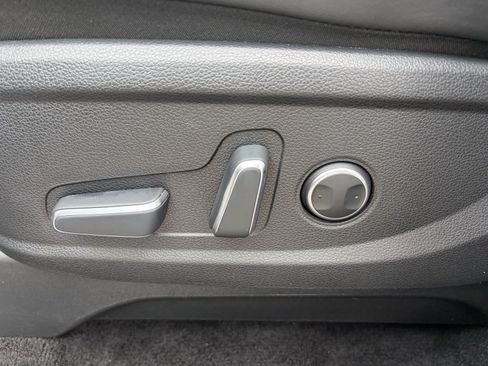 Used 2025 Hyundai Palisade SEL FWD image 13