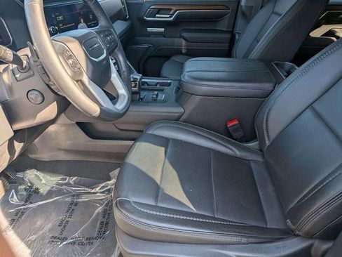 Used 2023 GMC Sierra 1500 Denali w/ Technology Package AWD/4WD image 12