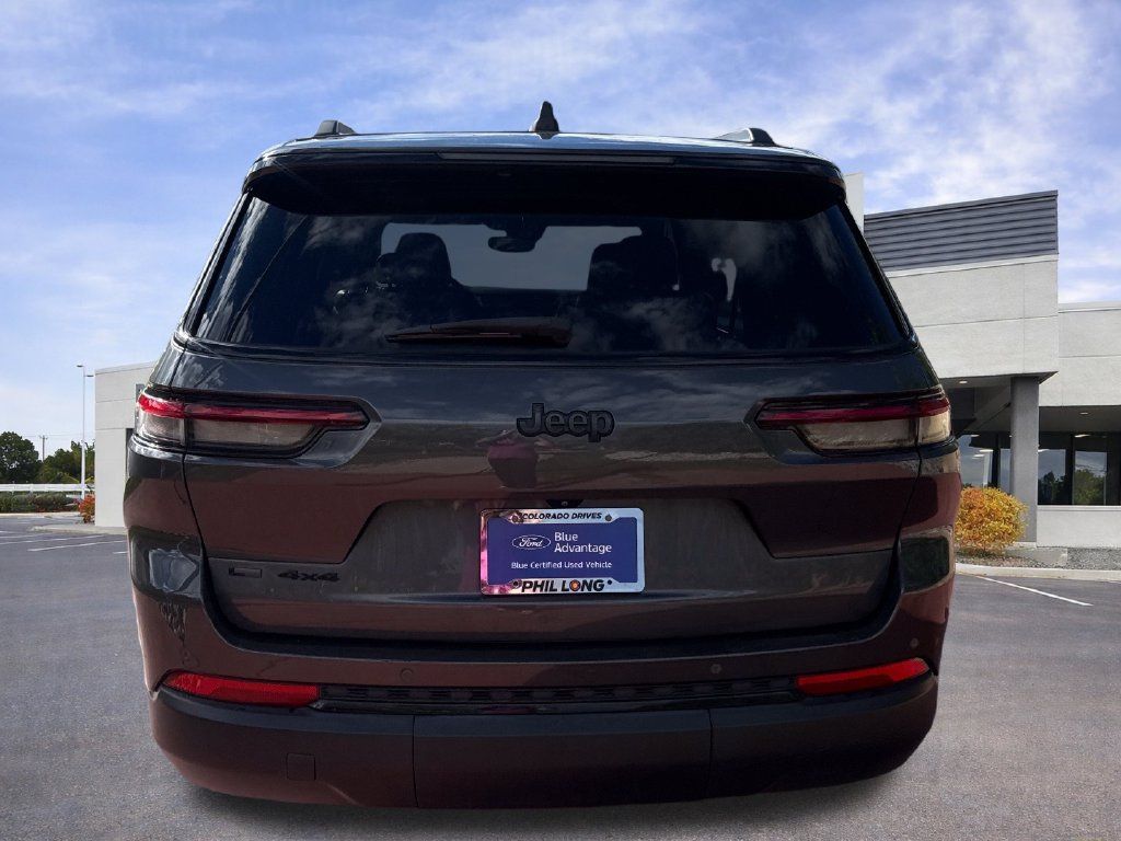 Used 2023 Jeep Grand Cherokee L Laredo AWD/4WD image 6