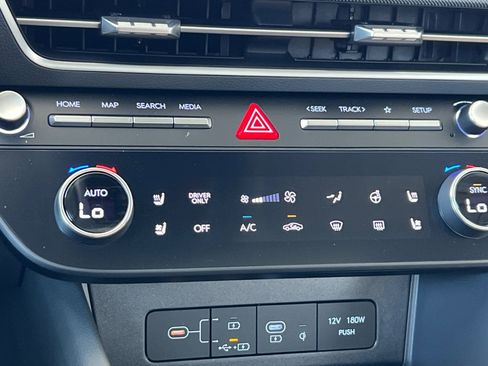 New 2025 Hyundai Sonata Limited image 18