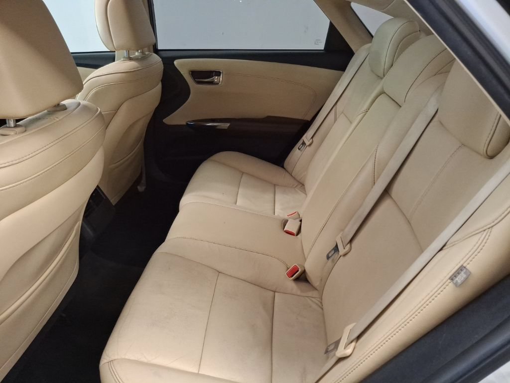 Used 2015 Toyota Avalon XLE Touring FWD image 13