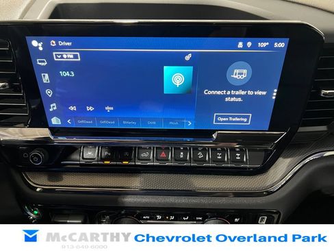 Used 2023 Chevrolet Silverado 1500 ZR2 w/ Technology Package AWD/4WD image 23