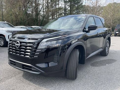 New 2026 Nissan Pathfinder S image 5