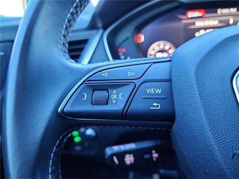 Used 2018 Audi SQ5 Prestige image 16