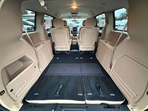 Used 2016 Dodge Grand Caravan SE w/ Quick Order Package 29E SE image 27